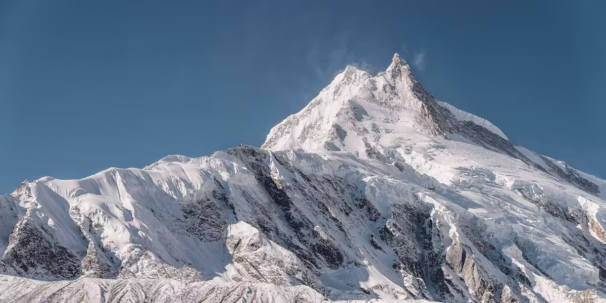 Manaslu circuit trek